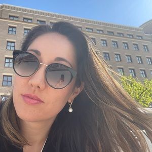 Meet your Posher, Sara